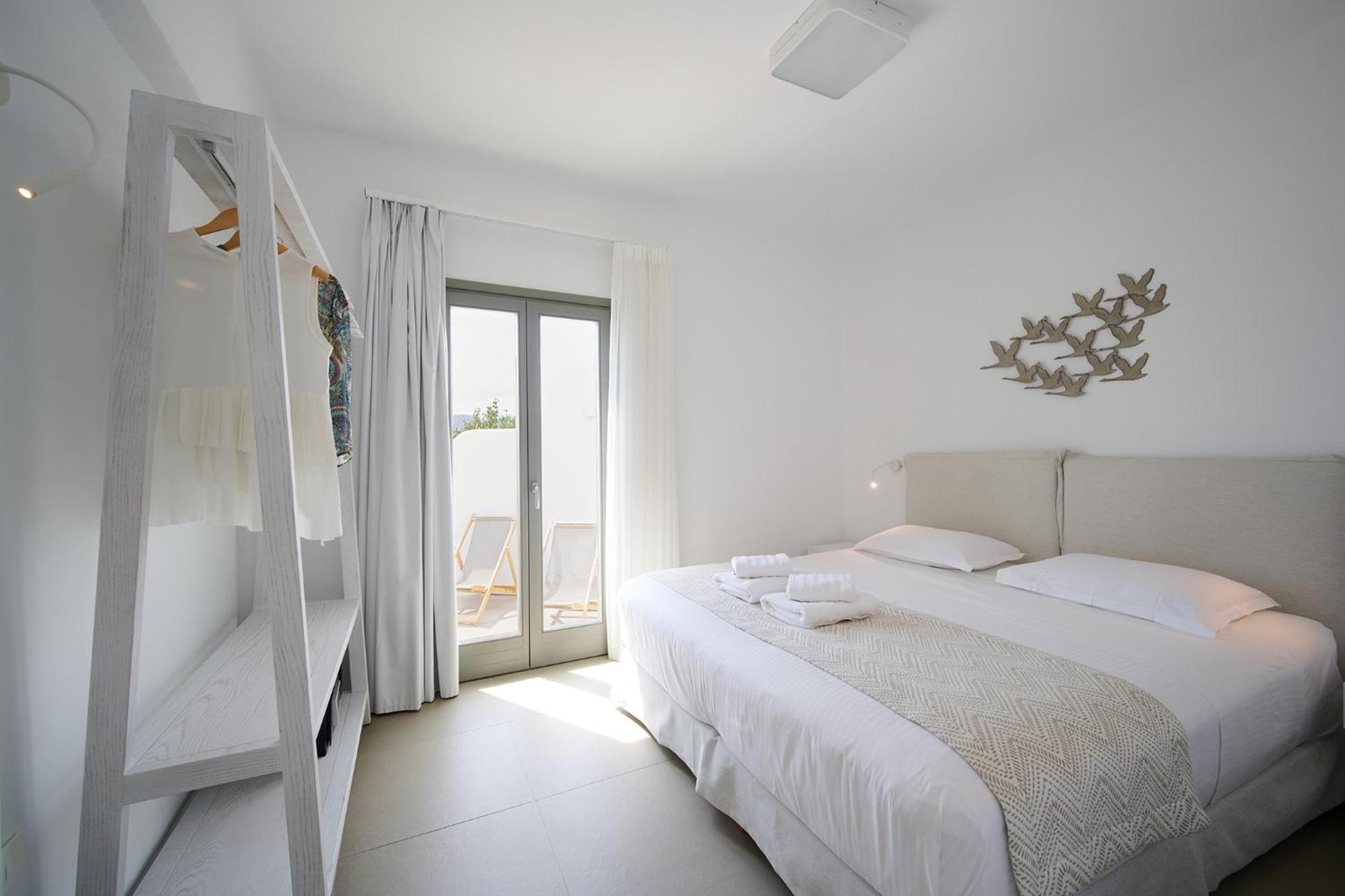 Kymo Luxury Suites Paros Kolympithres Екстериор снимка